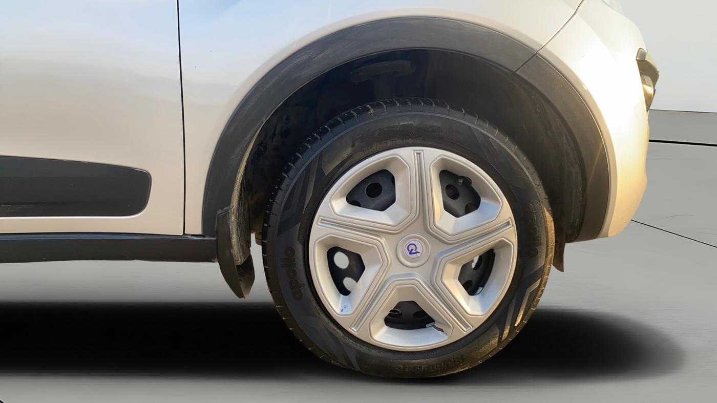 2019 Tata NEXON XM PETROL, Petrol, Manual, 1,11,783 km, Right Front Wheel