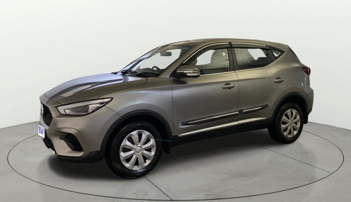 2024 MG ASTOR Sprint 1.5 MT (Ivory), Petrol, Manual, 24,544 km, Left Front Diagonal