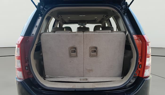 2015 Mahindra XUV500 W10, Diesel, Manual, 1,13,300 km, Boot Open Zoomed View