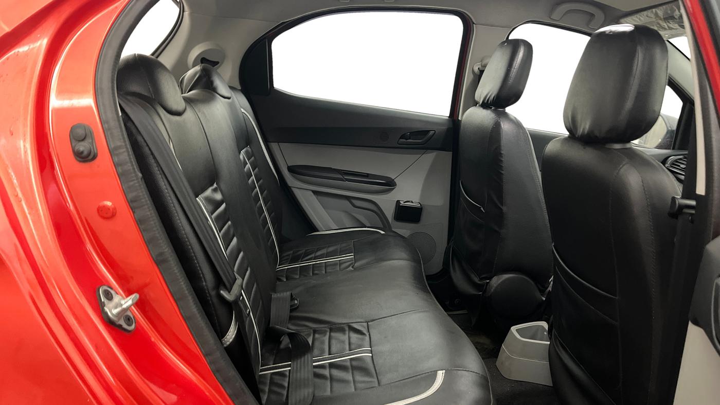 2020 Tata Tiago XE PETROL, Petrol, Manual, 35,532 km, Right Side Rear Door Cabin