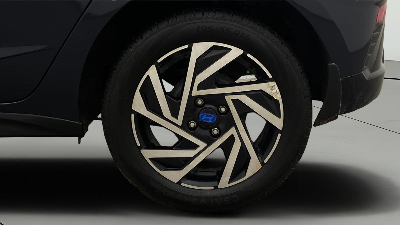 2024 Hyundai NEW I20 Sportz (O) 1.2 IVT, Petrol, Automatic, 14,861 km, Left Rear Wheel