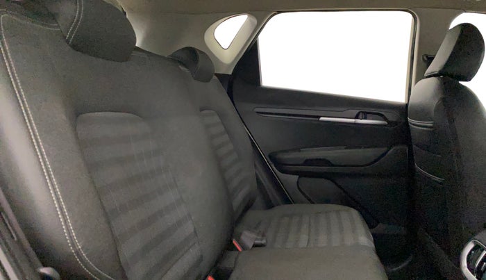 2020 KIA SONET HTK PLUS 1.2, Petrol, Manual, 56,477 km, Right Side Rear Door Cabin