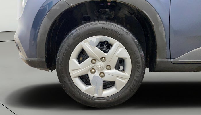 2022 Hyundai VENUE S+ 1.2, Petrol, Manual, 21,053 km, Left Front Wheel