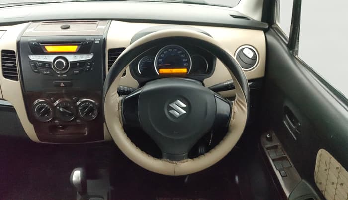 2017 Maruti Wagon R 1.0 VXI AMT, Petrol, Automatic, 42,582 km, Steering Wheel Close Up