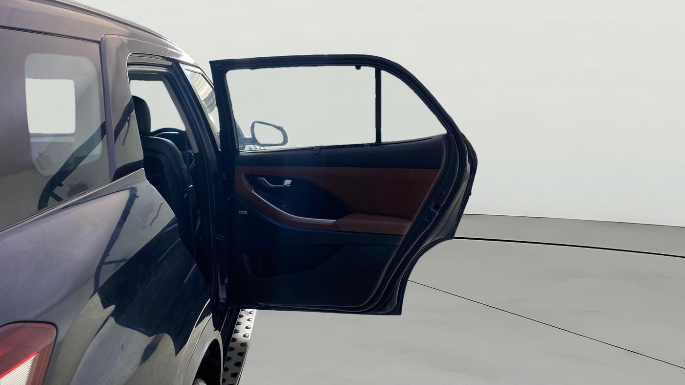 2022 Hyundai ALCAZAR 1.5 SIGNATURE (O) AT 6STR, Diesel, Automatic, 30,479 km, RHS Rear Door