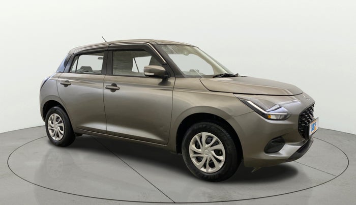2024 Maruti Swift VXi AMT, Petrol, Automatic, 10,070 km, Right Front Diagonal