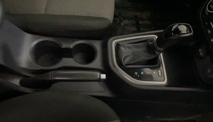 2016 Hyundai Creta SX PLUS AT 1.6 PETROL, Petrol, Automatic, 70,184 km, Gear Lever