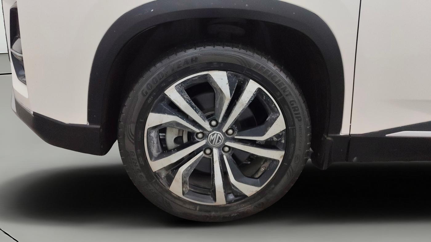2023 MG HECTOR SHARP PRO 1.5 PETROL TURBO CVT PETROL, Petrol, Automatic, 22,983 km, Left Front Wheel