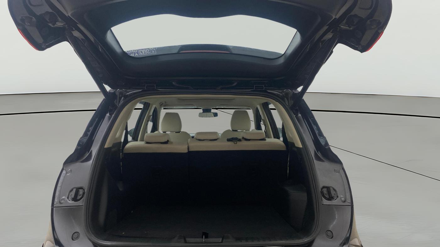 2024 MG HECTOR SHARP PRO 1.5 PETROL TURBO CVT PETROL, Petrol, Automatic, 33,983 km, Boot Open Zoomed View