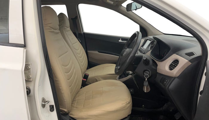 2017 Hyundai Grand i10 SPORTZ (O) 1.2 KAPPA VTVT, Petrol, Manual, 70,552 km, Right Side Front Door Cabin