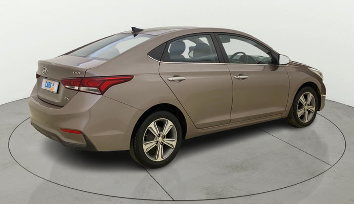 2017 Hyundai Verna 1.6 SX (O) CRDI MT, Diesel, Manual, 1,22,280 km, Right Back Diagonal