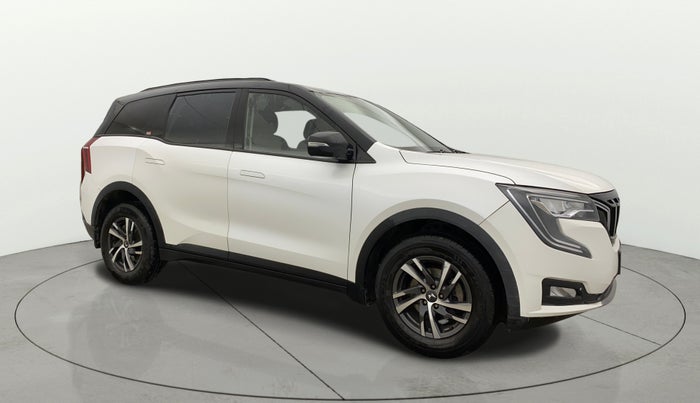 2023 Mahindra XUV700 AX 5 P MT 5 STR, Petrol, Manual, 26,910 km, SRP