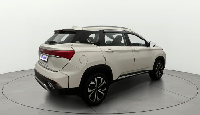 2024 MG HECTOR SHARP PRO 1.5 TURBO MT PETROL, Petrol, Manual, 12,845 km, Right Back Diagonal