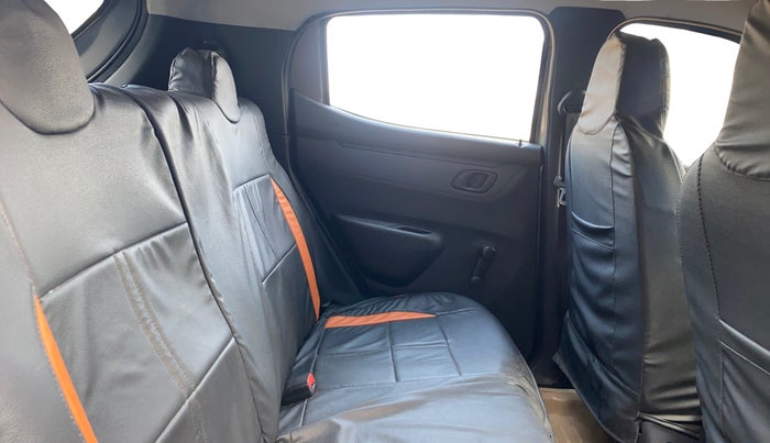 2016 Renault Kwid RXL, Petrol, Manual, 32,839 km, Right Side Rear Door Cabin