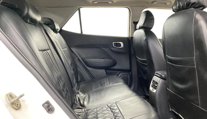 2019 Hyundai VENUE SX 1.0 (O) TURBO, Petrol, Manual, 68,302 km, Right Side Rear Door Cabin