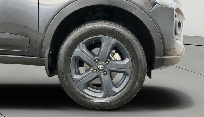 2023 Tata NEXON XZA PLUS LUX SUNROOF DARK PETROL, Petrol, Automatic, 36,470 km, Right Front Wheel