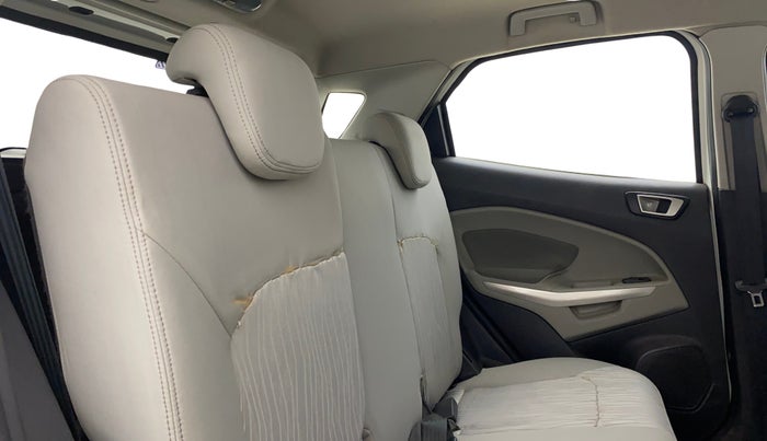 2013 Ford Ecosport TITANIUM 1.5L DIESEL, Diesel, Manual, 70,872 km, Right Side Rear Door Cabin