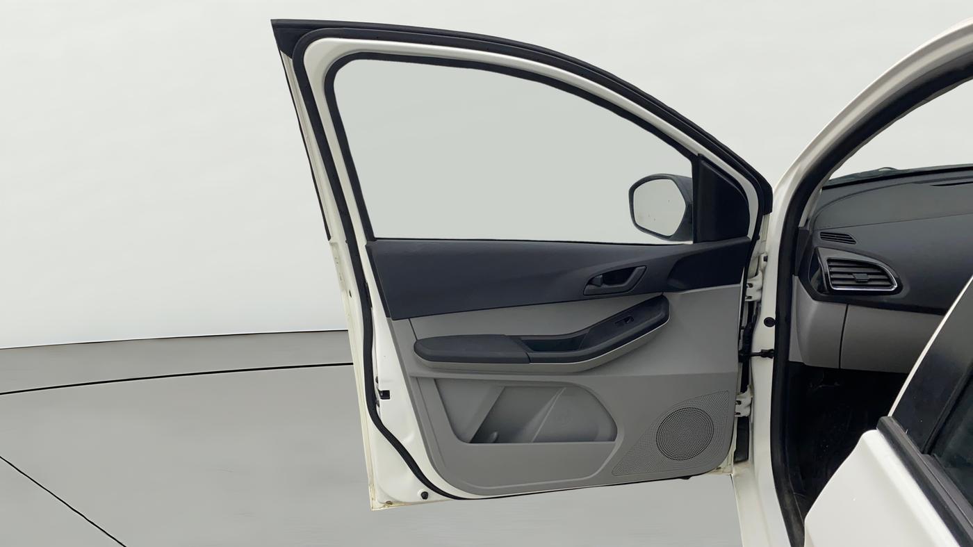 2024 Tata Tiago XT RHYTHM PETROL, Petrol, Manual, 41,577 km, LHS Front Door