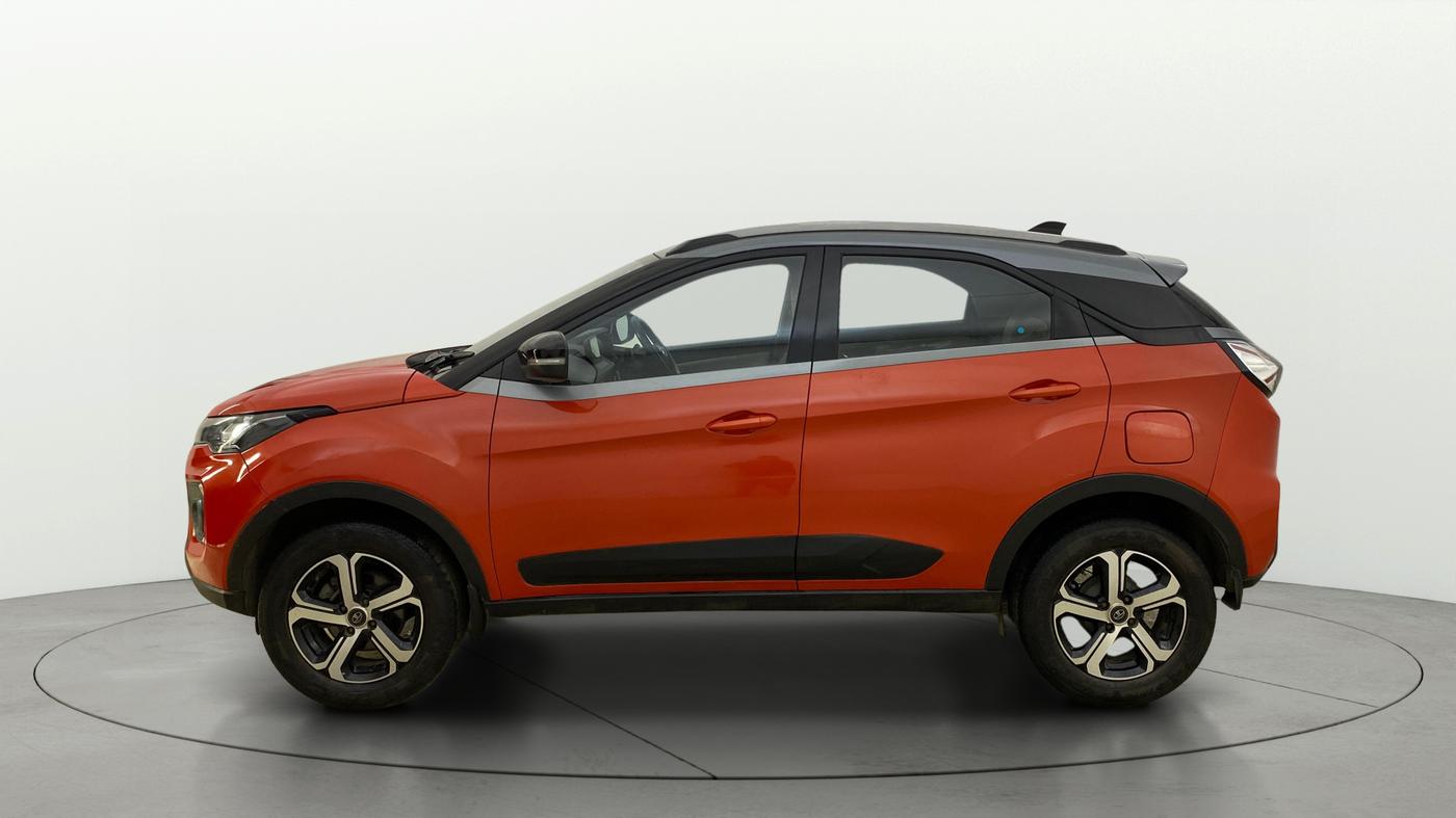 2022 Tata NEXON XZ PLUS SUNROOF PETROL DUAL TONE, Petrol, Manual, 70,753 km, Left Side