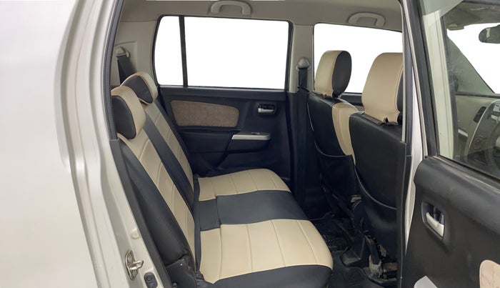 2017 Maruti Wagon R 1.0 VXI (O) AMT, Petrol, Automatic, 21,258 km, Right Side Rear Door Cabin