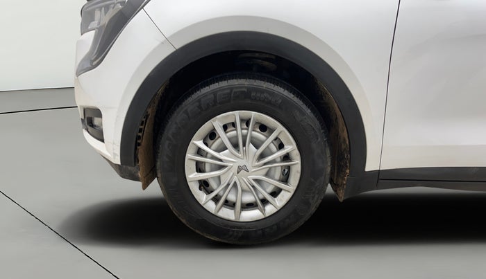 2023 Mahindra XUV700 MX P MT 5 STR, Petrol, Manual, 23,750 km, Left Front Wheel