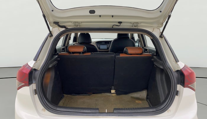 2017 Hyundai Elite i20 ASTA 1.2 (O), Petrol, Manual, 65,375 km, Boot Open Zoomed View