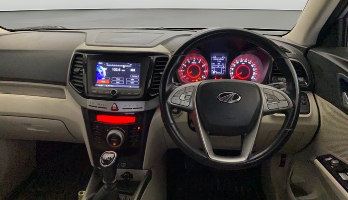 2019 Mahindra XUV300 W8 (O) 1.2 PETROL, Petrol, Manual, 82,450 km, Steering Wheel Close Up
