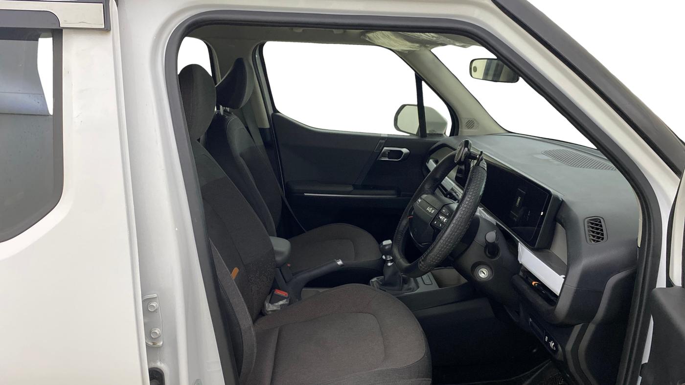 2025 KIA SYROS HTK (O) 1.0 Turbo 6MT, Petrol, Manual, 9,216 km, Right Side Front Door Cabin