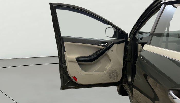 2020 Tata NEXON XZA PLUS SUNROOF PETROL, Petrol, Automatic, 39,033 km, LHS Front Door