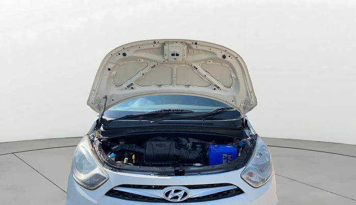 2013 Hyundai i10 MAGNA 1.1, CNG, Manual, 74,640 km, Open Bonet