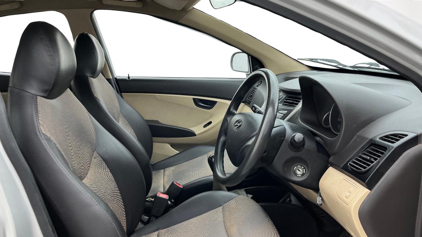 2015 Hyundai Eon MAGNA +, Petrol, Manual, 73,475 km, Right Side Front Door Cabin