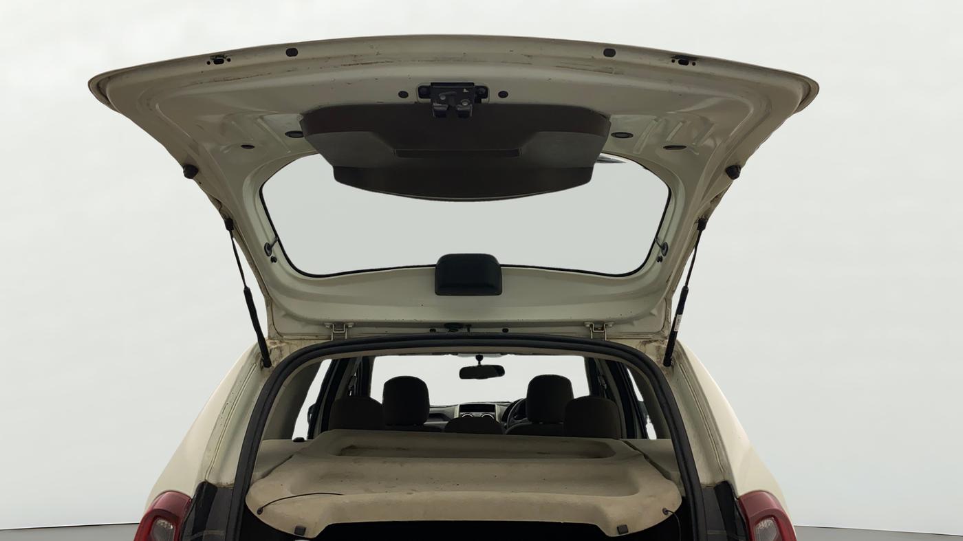 2017 Renault Duster RXL PETROL, Petrol, Manual, 47,338 km, Boot Door Open