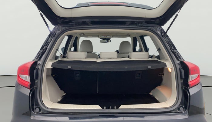 2019 Mahindra XUV300 W8 (O) 1.2 PETROL, Petrol, Manual, 36,315 km, Boot Open Zoomed View