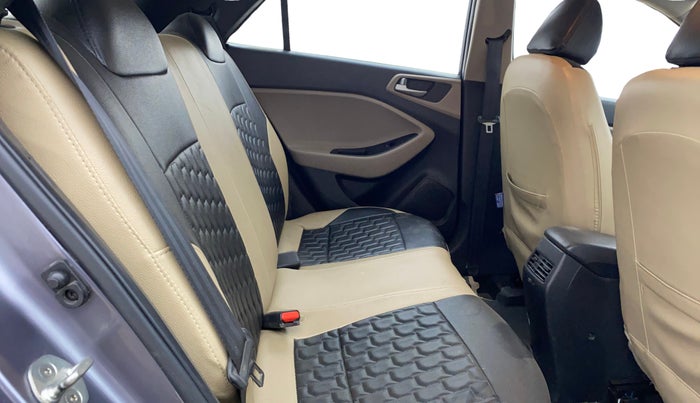 2018 Hyundai Elite i20 MAGNA EXECUTIVE 1.2, Petrol, Manual, 37,331 km, Right Side Rear Door Cabin