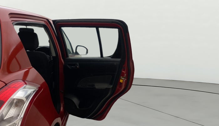 2013 Maruti Swift VXI, Petrol, Manual, 1,06,812 km, RHS Rear Door