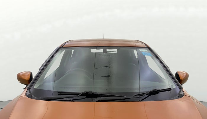 2017 Maruti Baleno ALPHA PETROL 1.2, Petrol, Manual, 71,894 km, Front Windshield