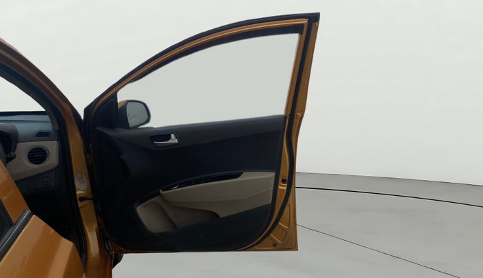 2015 Hyundai Grand i10 SPORTZ 1.2 KAPPA VTVT, Petrol, Manual, 82,147 km, RHS Front Door