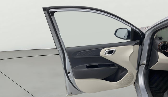 2023 Hyundai AURA SX 1.2, Petrol, Manual, 53,112 km, LHS Front Door
