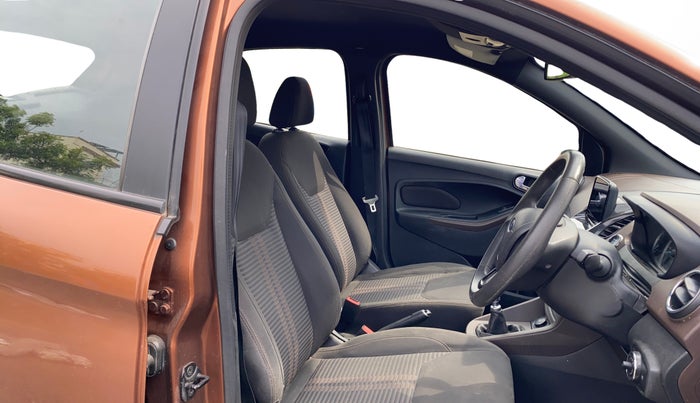 2018 Ford FREESTYLE TITANIUM PLUS 1.5 DIESEL, Diesel, Manual, 77,410 km, Right Side Front Door Cabin