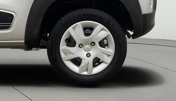 2022 Renault Kwid RXT 1.0 AMT, Petrol, Automatic, 15,241 km, Left Rear Wheel