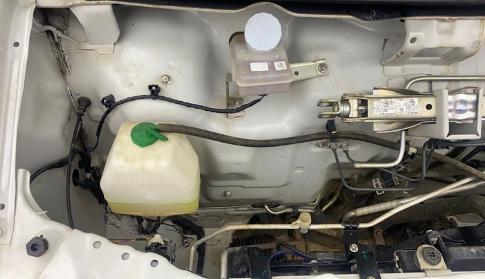 2022 Maruti Eeco 5 STR AC (O), Petrol, Manual, 30,049 km, Engine View - Left