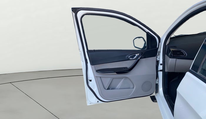 2017 Tata Tiago XZ PETROL, Petrol, Manual, 65,421 km, LHS Front Door