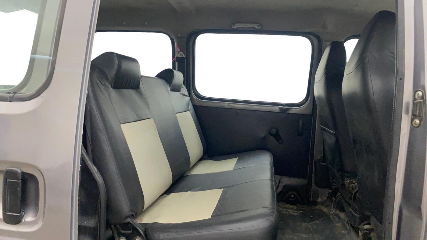 2017 Maruti Eeco 5 STR WITH A/C+HTR, Petrol, Manual, 1,25,143 km, Right Side Rear Door Cabin