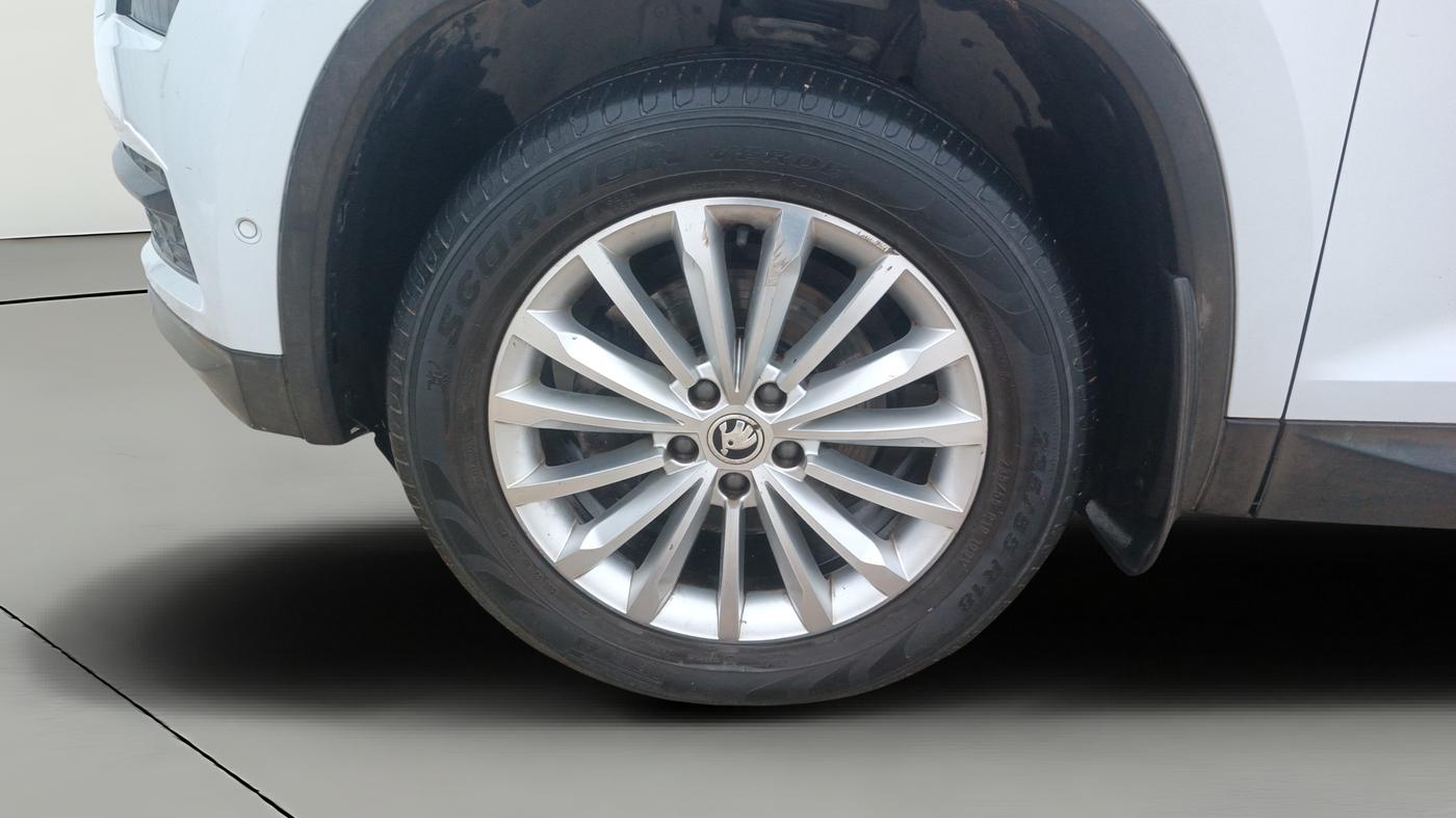 2017 Skoda Kodiaq STYLE 2.0 TDI 4X4 AT, Diesel, Automatic, 1,00,397 km, Left Front Wheel