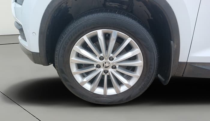 2017 Skoda Kodiaq STYLE 2.0 TDI 4X4 AT, Diesel, Automatic, 1,00,397 km, Left Front Wheel