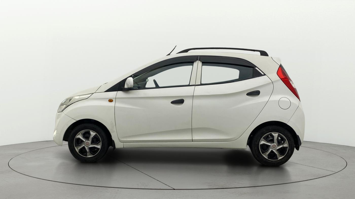 2017 Hyundai Eon MAGNA +, Petrol, Manual, 76,339 km, Left Side