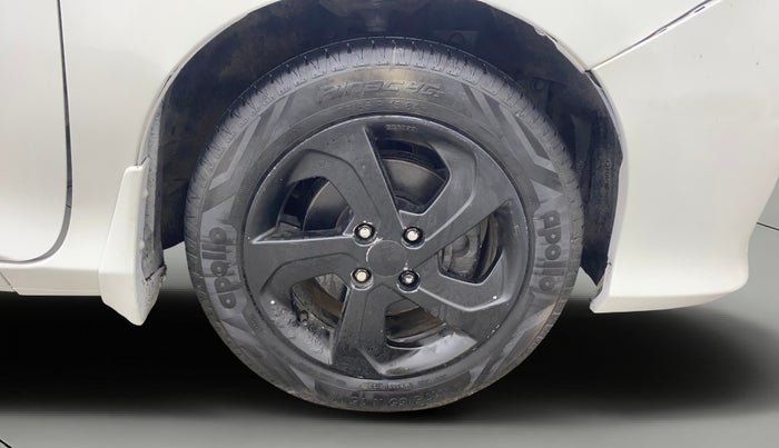 2016 Honda City 1.5L I-DTEC V, Diesel, Manual, 1,11,970 km, Right Front Wheel