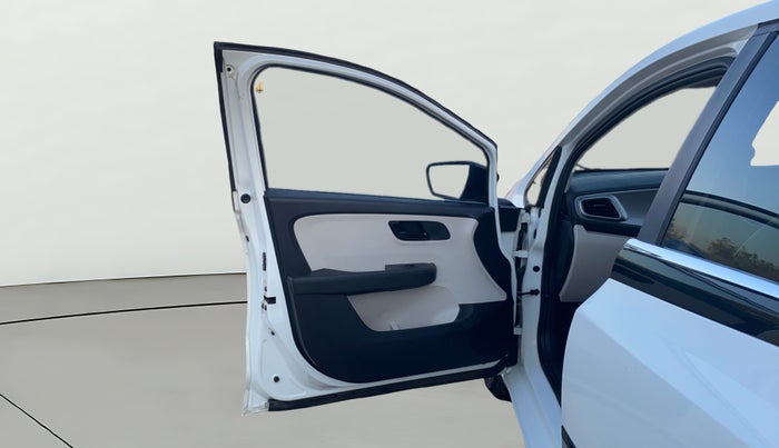 2022 Tata ALTROZ XT PETROL, Petrol, Manual, 15,106 km, LHS Front Door