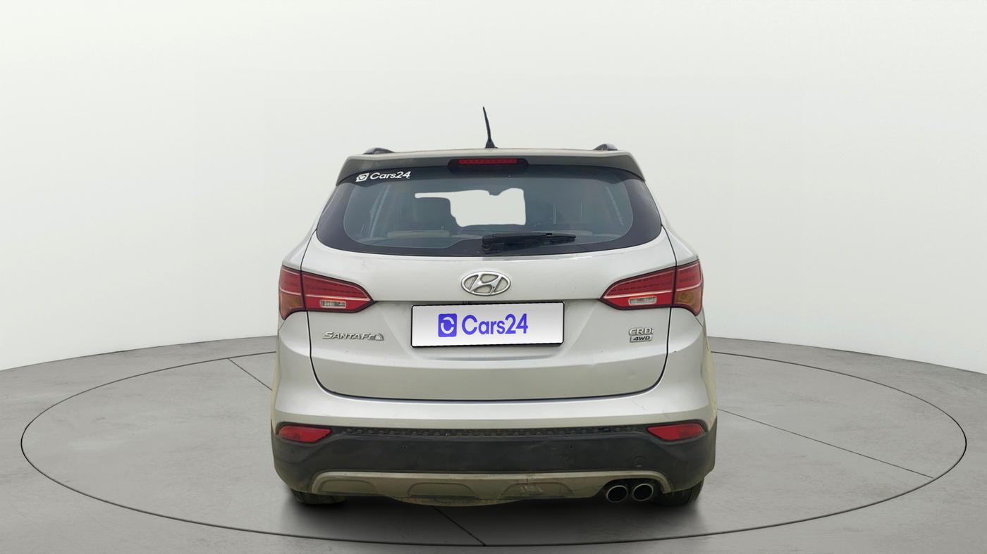 2014 Hyundai Santa Fe 4 WD AT, Diesel, Automatic, 1,45,736 km, Back/Rear