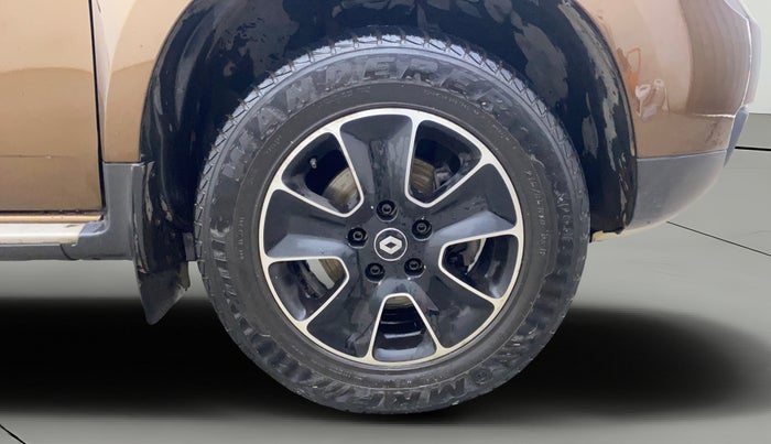 2018 Renault Duster 110 PS RXZ DIESEL, Diesel, Manual, 54,100 km, Right Front Wheel